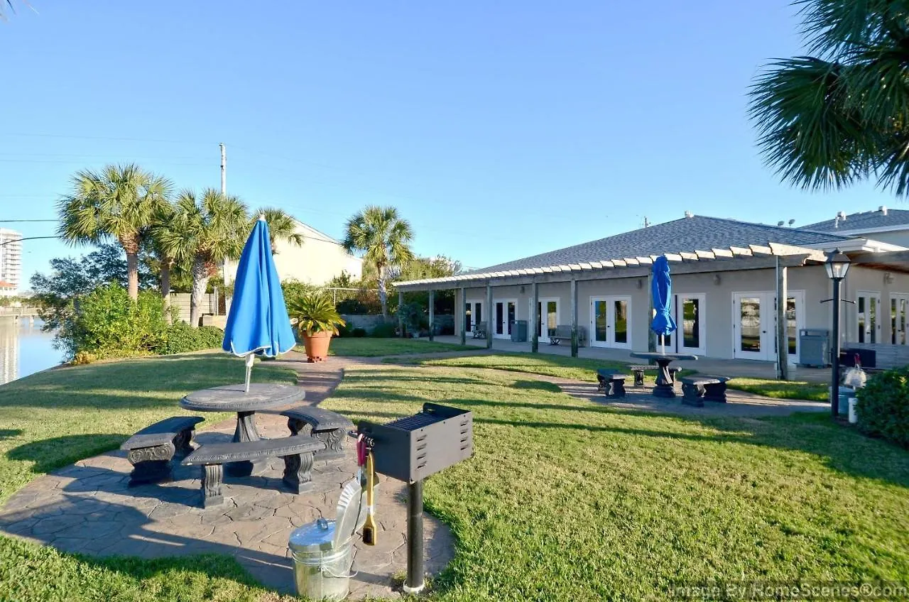 Holiday home 3051 Shoreline Towers -2 Free 4-Hr Pontoon With 7+ Nights Destin