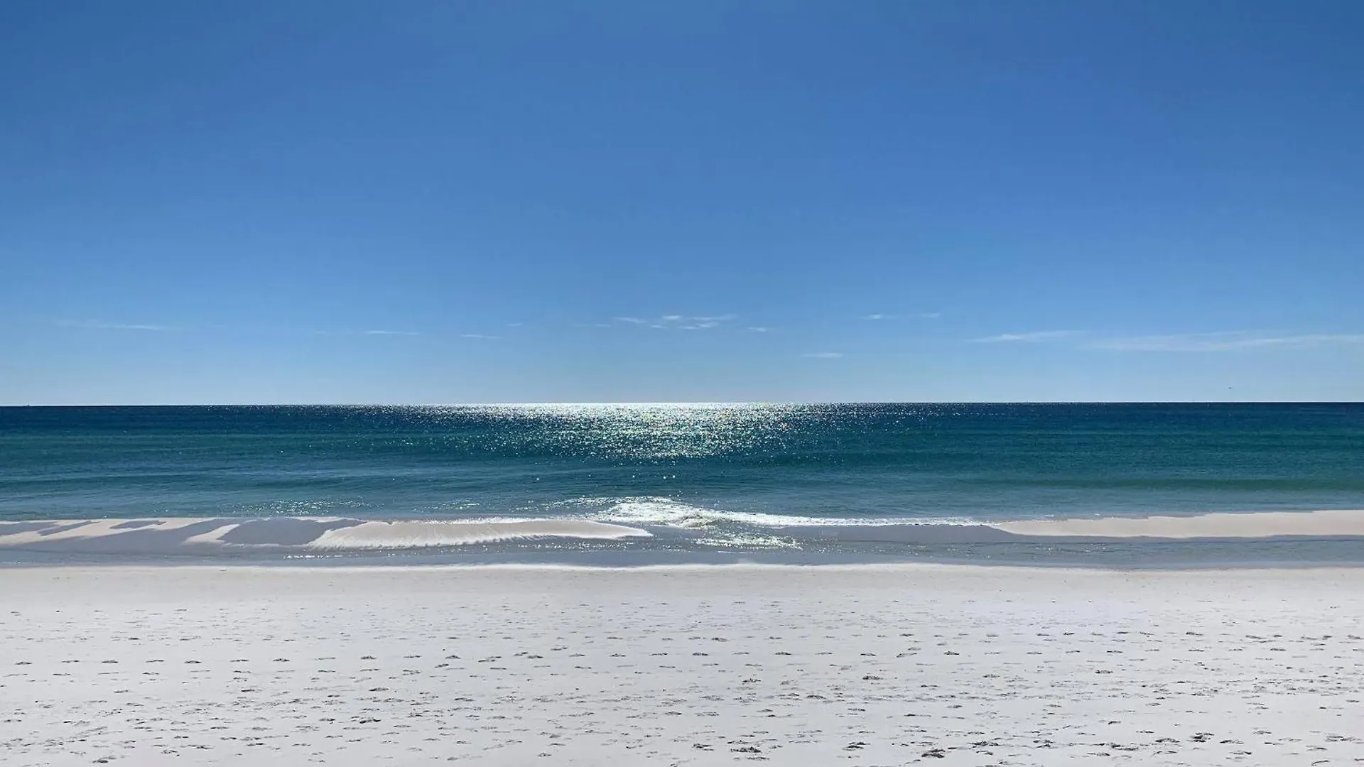 Holiday home 3051 Shoreline Towers -2 Free 4-Hr Pontoon With 7+ Nights Destin