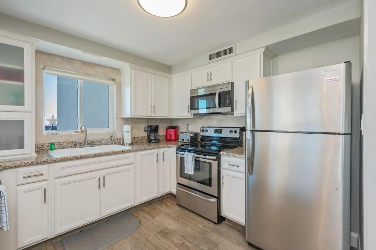 Holiday home 3051 Shoreline Towers -2 Free 4-Hr Pontoon With 7+ Nights Destin United States